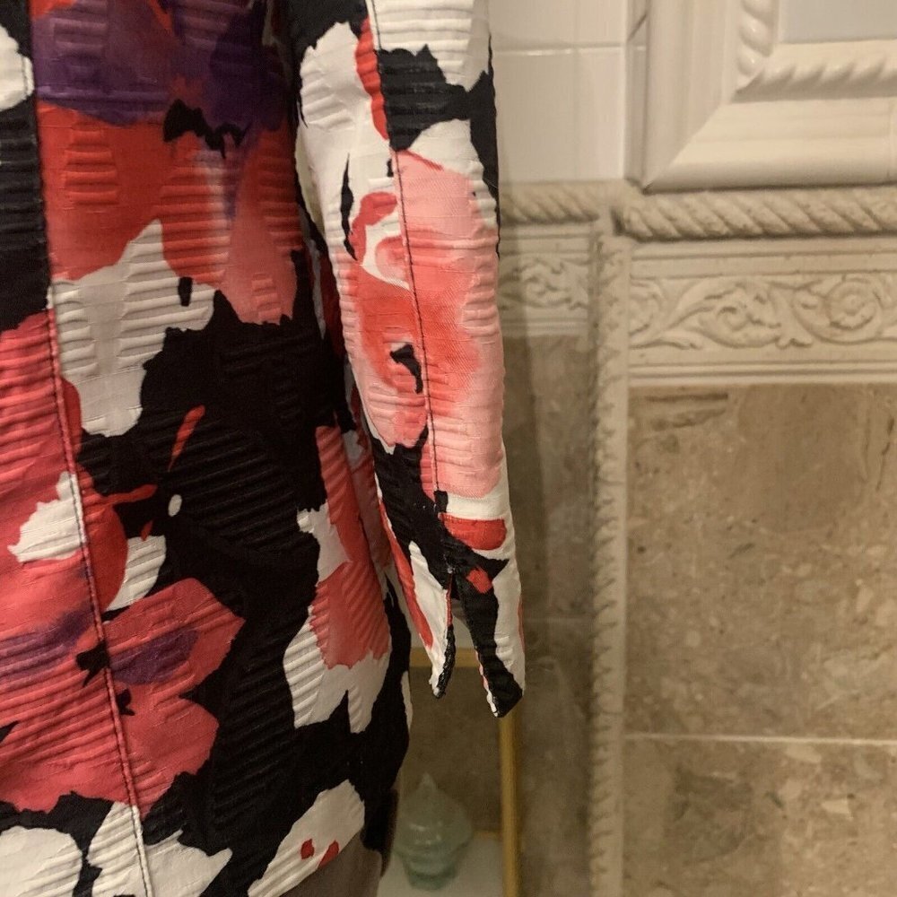 Alfred Dunner. Size 12. Lightweight Button Up Flo… - image 5